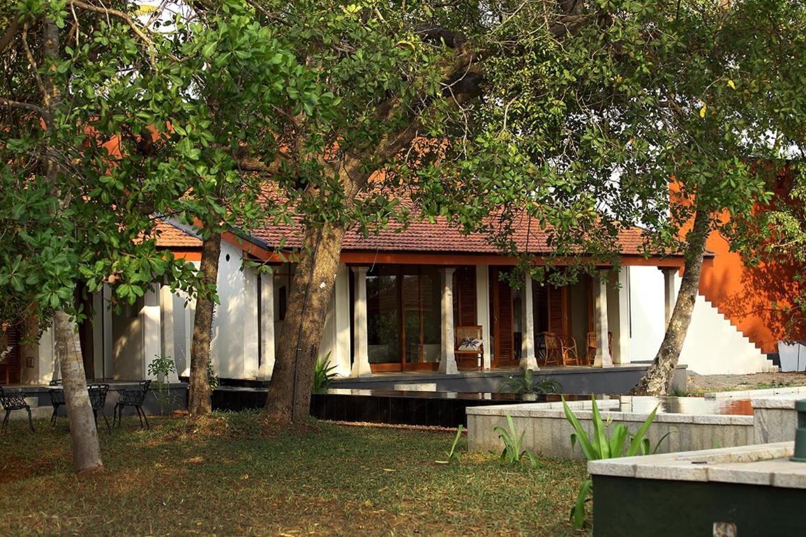 Baymaas Lake House Kochi Exterior foto