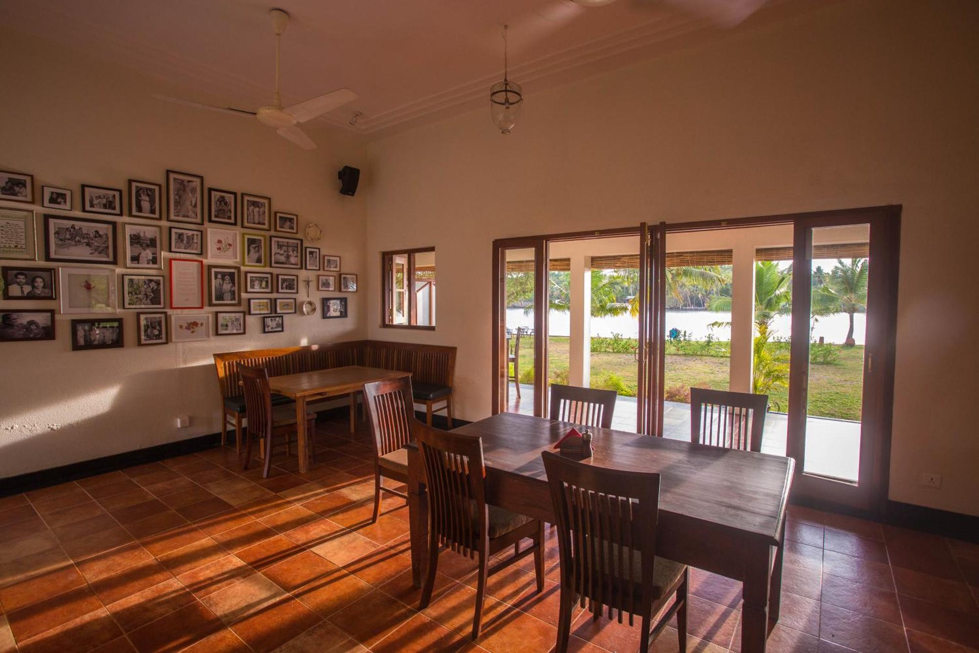 Baymaas Lake House Kochi Exterior foto